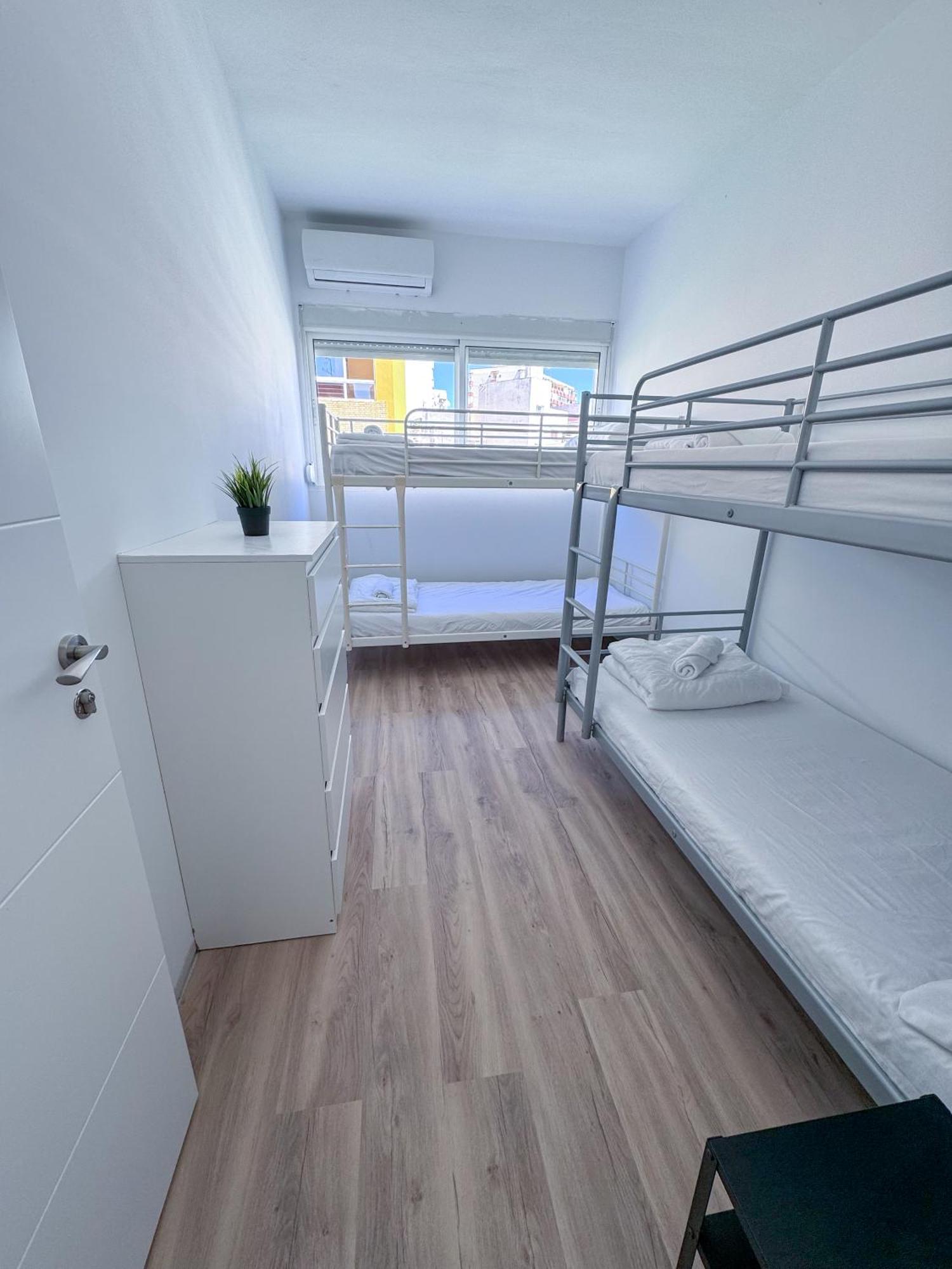 Muede Hostel Torremolinos Exterior photo