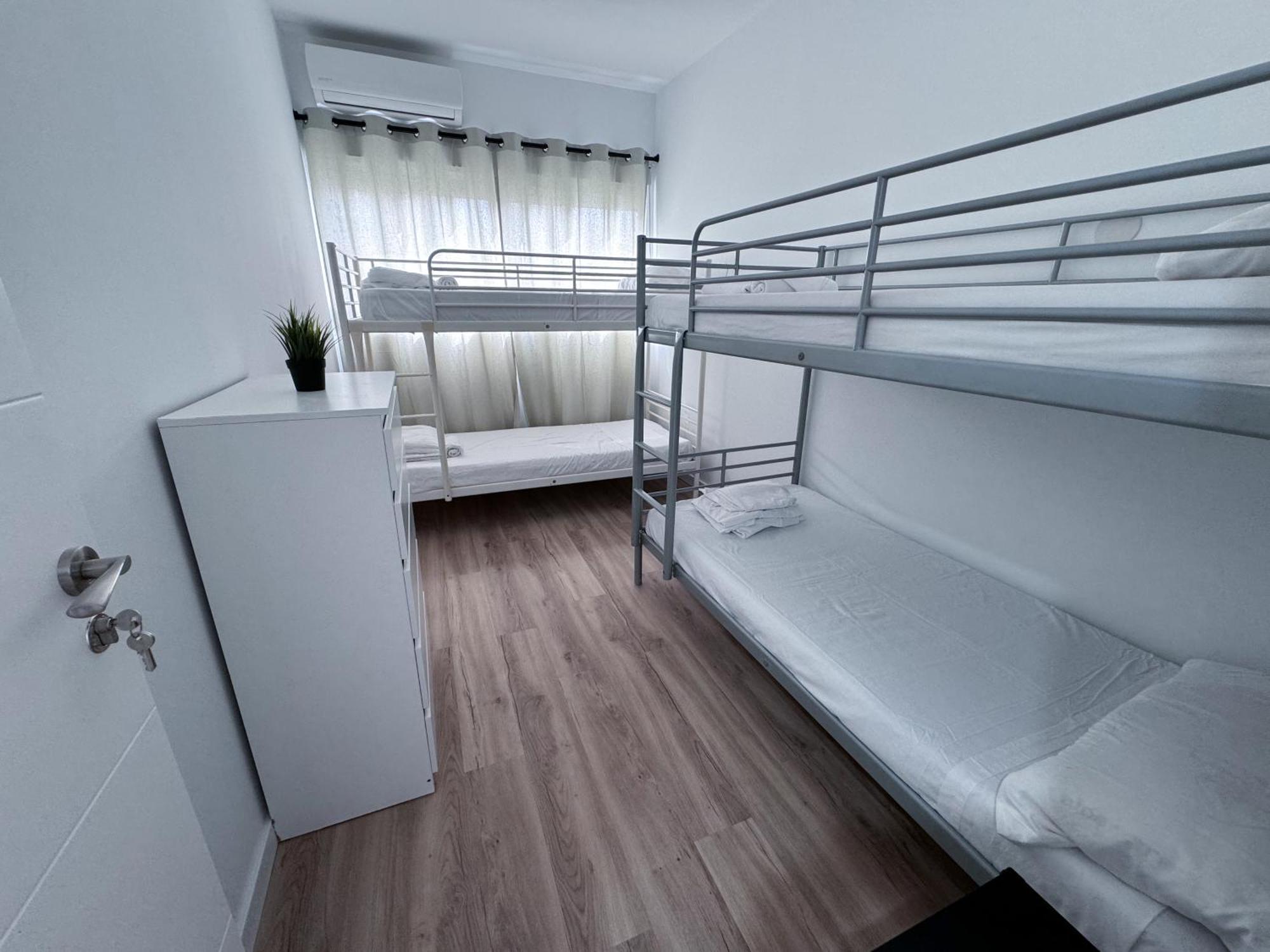 Muede Hostel Torremolinos Exterior photo